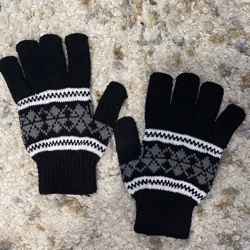 Black and Gray Knit Gloves adult small